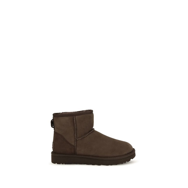 UGG Brown Calf Leather Bos Taurus Ankle Boots